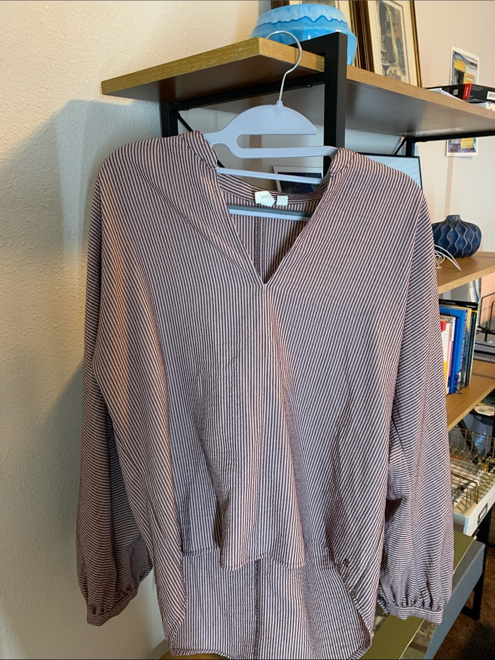 Nordstrom Treasure & Bond Mauve & Pink Striped Split-Neck Blouse Tunic